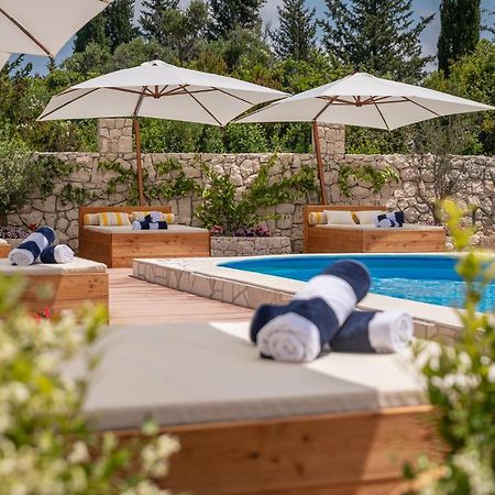 Kis Residence - Adults Only Kneza Exterior foto
