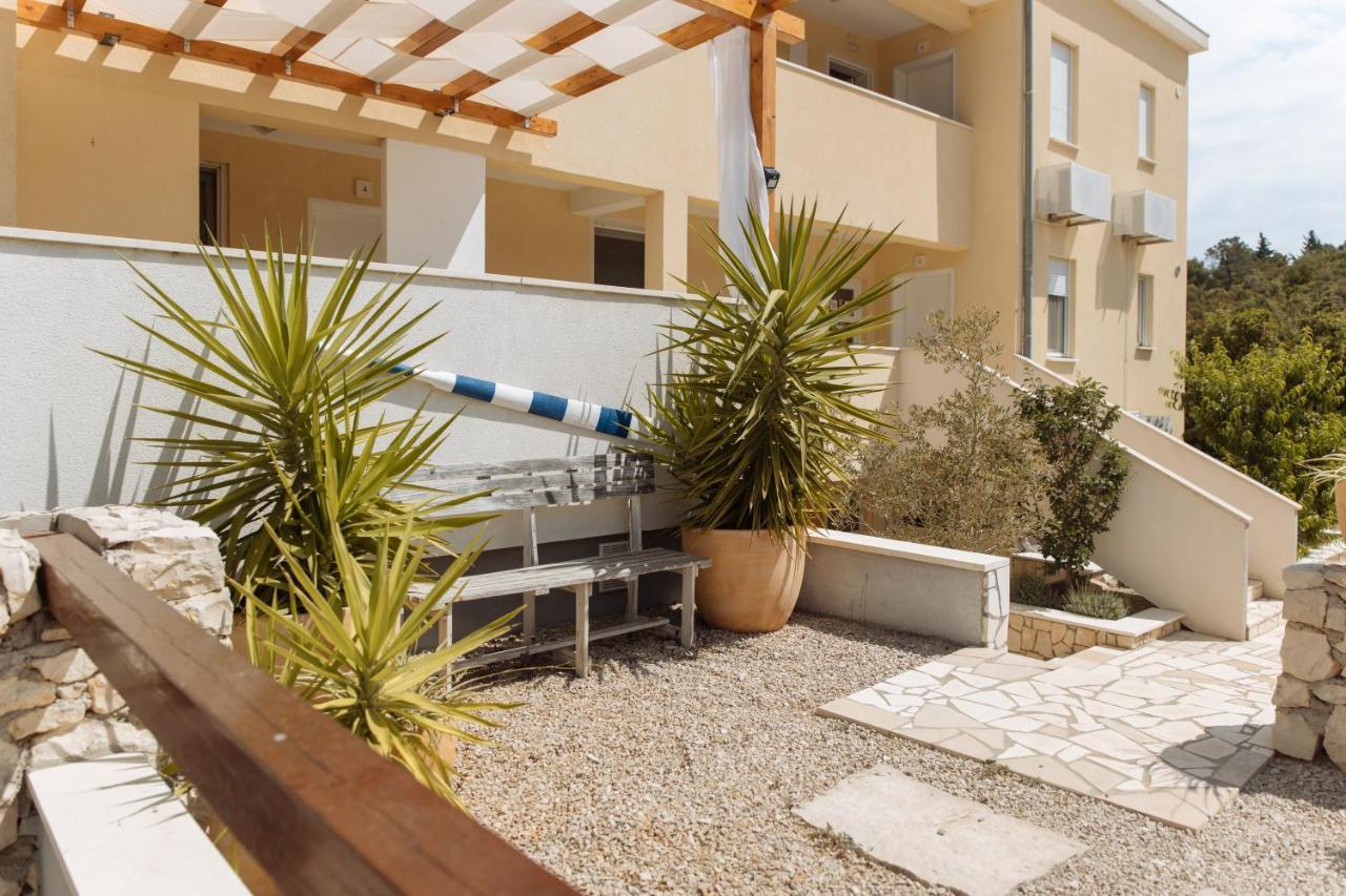 Kis Residence - Adults Only Kneza Exterior foto
